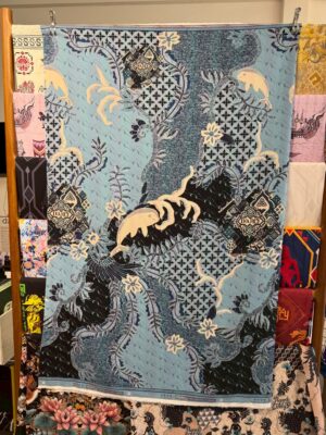 ผ้าผืน หลาละ 500.-